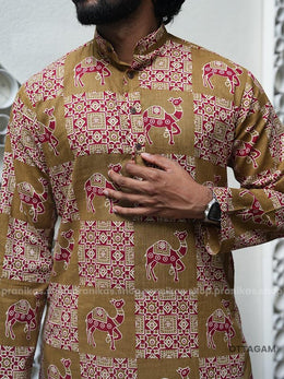 Ottagam - Pranikas Men Camel Print Long Cotton Kurta with Pockets