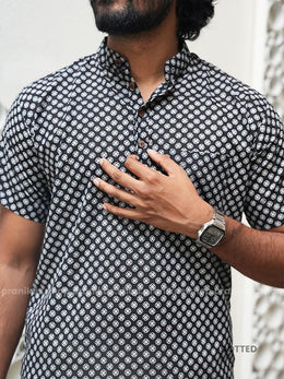 Dotted - Pranikas Men Short Sleeve Cotton Kurta with Pocket